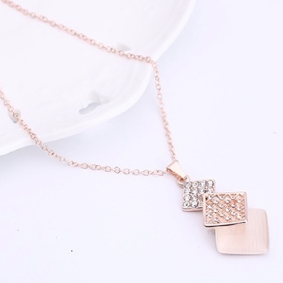 2/$15- Goldtone CZ Triple Square Pendant Necklace - Picture 1 of 1